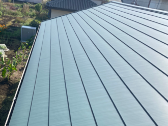 ガルバリウム鋼板屋根